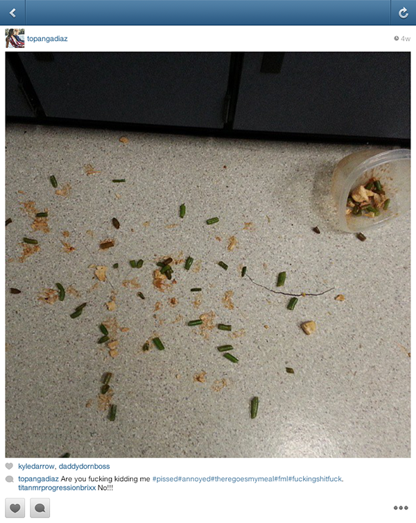 OMG I dropped my food because I'm a fucking clutz..now i must grab my phone and take a picture to post to imstagram because all my "friends" give a shit about my green beans.